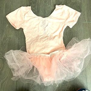 Girls pink bodysuit and tutu set. Danskin girls size 6x-7